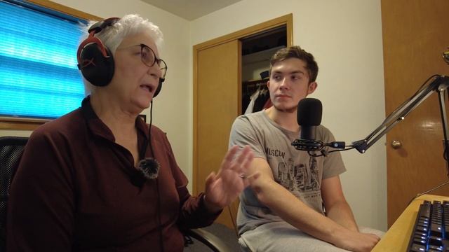 IC3PEAK REACTION - My American Host Mom reacts to IC3PEAK смотреть онлайн