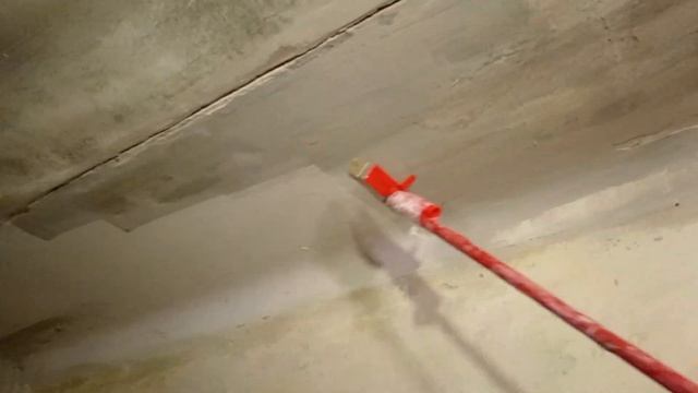 Самый простой способ снять побелку с потолка смотреть онлайн