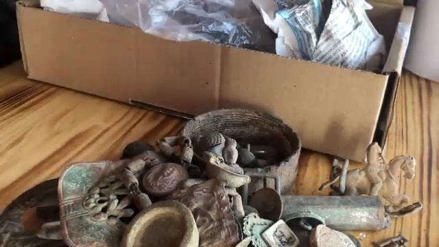 Купил лот старины. Нашел много интересного. смотреть онлайн