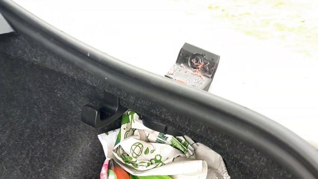 Volkswagen поло лифтбек стук справа сзади на неровностях Побеждён! смотреть онлайн