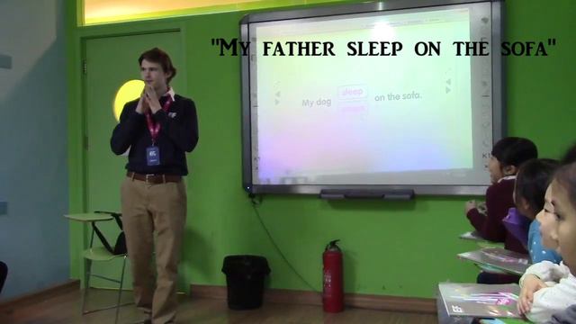 ESL- Teaching 3rd Person Simple Present Irregular Spellings (With In Class Footage) смотреть онлайн