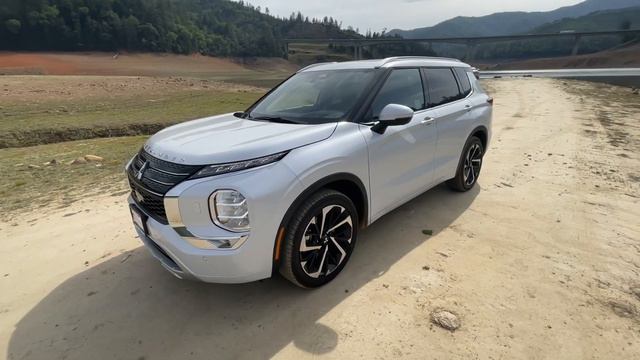 Unedited 2022 Mitsubishi Outlander Walk-Around Review Video смотреть онлайн