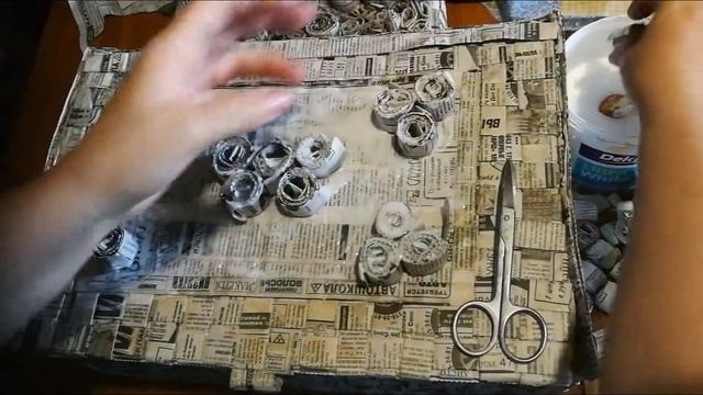 Из газет шкатулка