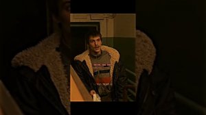 -Презент от меня небольшой. ?