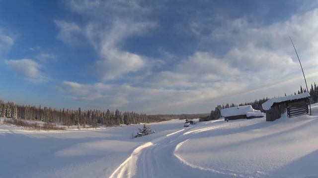 На снегоходе до Кобыльского по Мезенской Пижме. смотреть онлайн
