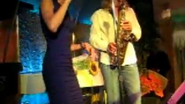 Besame Mucho by Max Band смотреть онлайн