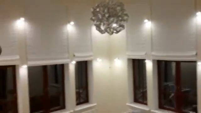 Моторизованные римские шторы для дома | ABRM Project смотреть онлайн