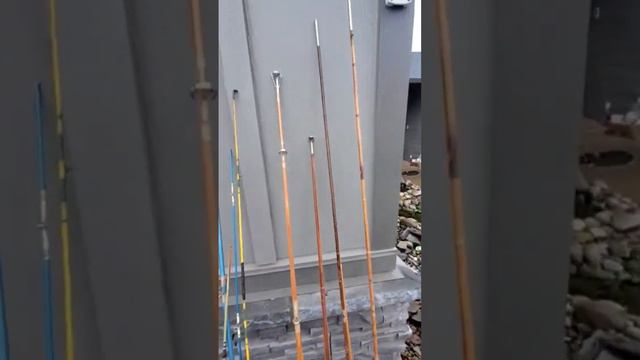 I bought a bucket of vintage fishing poles #bamboorod #splitbamboo #bambooflyrod смотреть онлайн