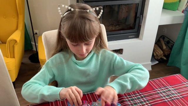 Three ponies смотреть онлайн