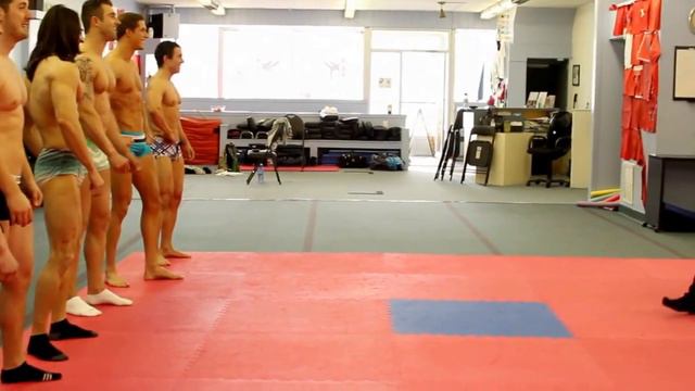 Secret Posing Tips For Fitness Models смотреть онлайн