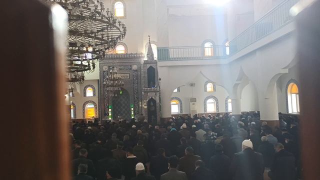 ERBAA BÜYÜK CAMİ EMİN AKBULUT CENAZESİNDE ÖĞLE NAMAZI KILINIŞI 06Ocak 2022 смотреть онлайн