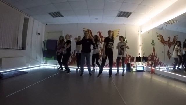 Феникс / Новый год 2017 / выступление группы по хип-хопу смотреть онлайн