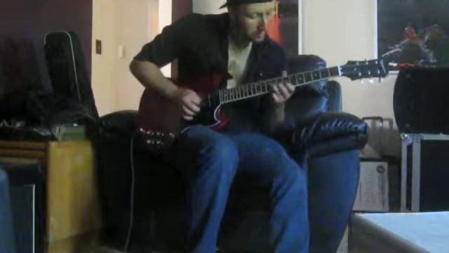 Epiphone Custom Shop "1961 SG with p90's" how to get two great tones at the flick up a switch смотреть онлайн