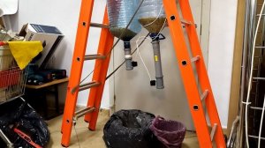 Автоматическая кормушка для кур и другой сельхоз птицы