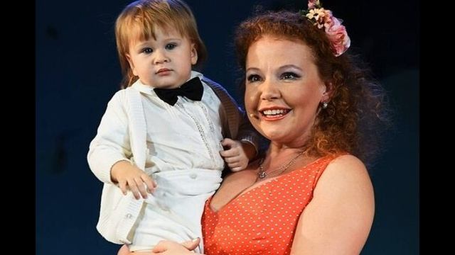 МУЖ -ПРЕДАТЕЛЬ БРОСИЛ ЕЁ СО СМЕРТЕЛЬНО БОЛЬНЫМ МАЛЕНЬКИМ РЕБЁНКОМ .КАК СЕЙЧАС ЖИВЁТ ТАТЬЯНА АБРАМОВ смотреть онлайн