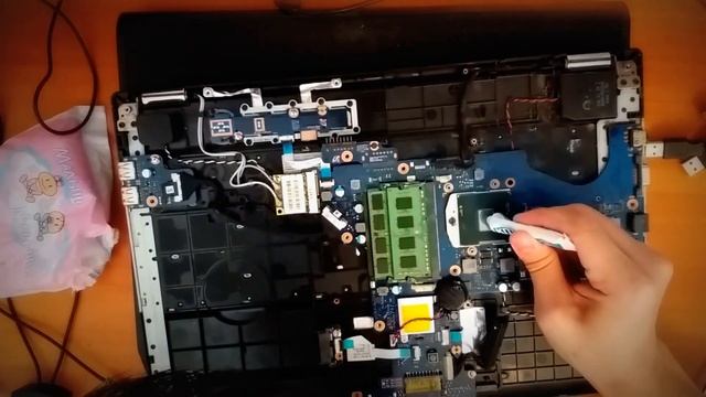 замена термопасты samsung rf 511 смотреть онлайн