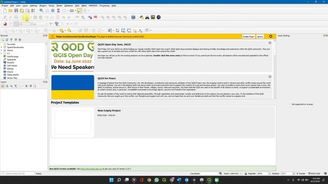 How to convert Google Earth .KMZ & .KML file to Esri Shapefile (.shp) on QGIS смотреть онлайн