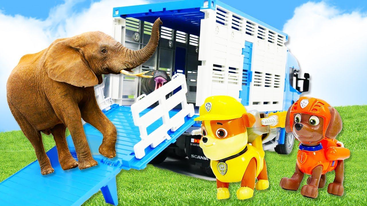 Щенячий Патруль и уборка в зоопарке! Детское видео про игрушки Paw Patrol и машины помощники смотреть онлайн