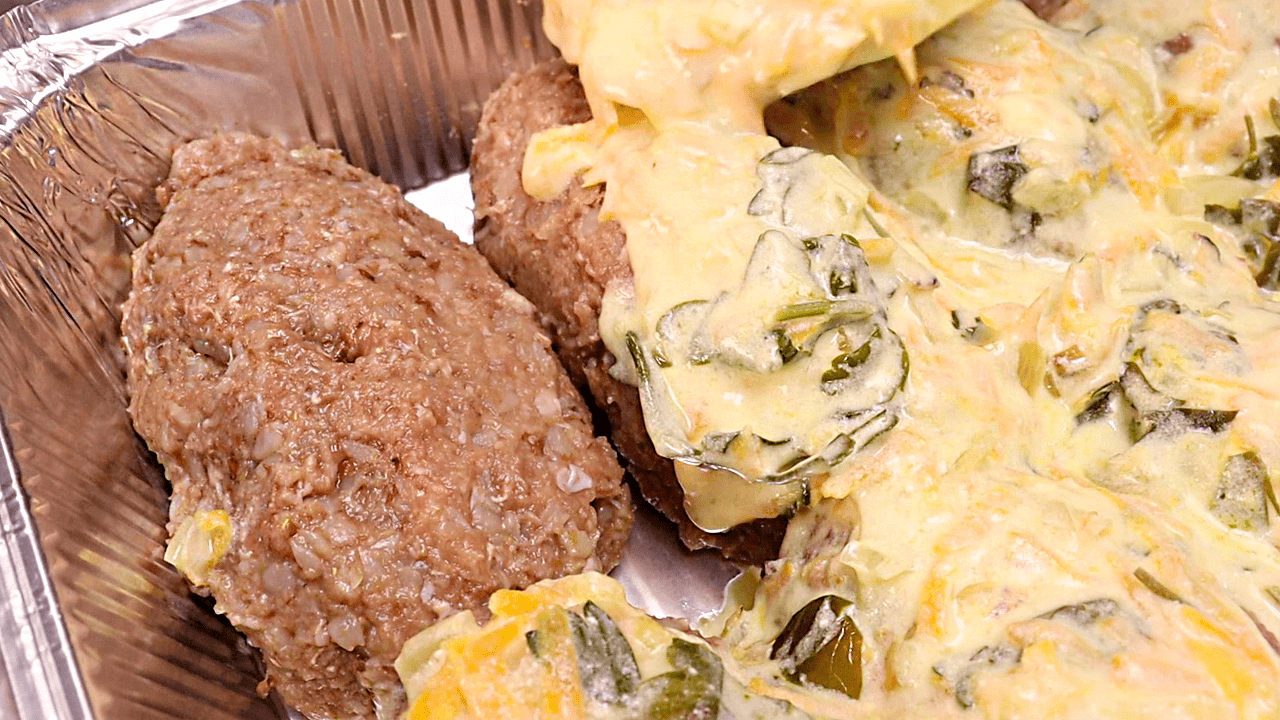 Это блюдо можно кушать даже на ночь! Готовится очень просто, а получается необычайно вкусным. Котлет смотреть онлайн