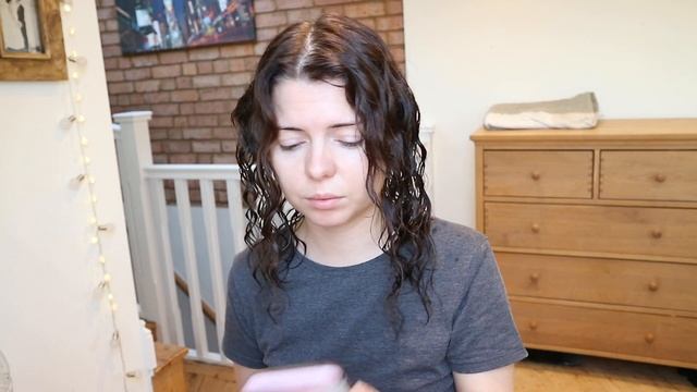 КУДРЯВЫЕ ВОЛОСЫ НА УТРО. КАК БЫСТРО ВОССТАНОВИТЬ УКЛАДКУ? смотреть онлайн