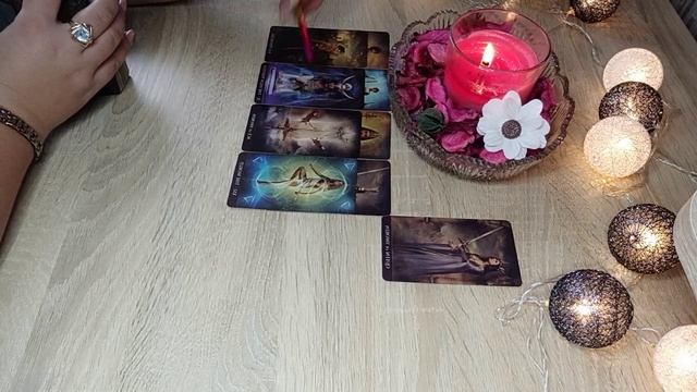 4 КОРОЛЕВЫ: ? КОРОЛЕВА МЕЧЕЙ (сказки на ночь для взрослых девочек). смотреть онлайн