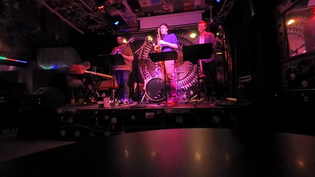 "Lost" - Live at Shrine смотреть онлайн