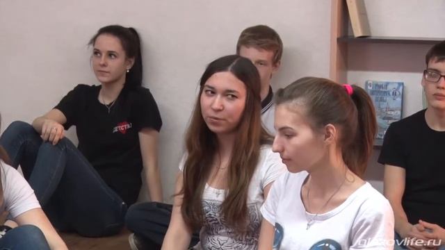 Яблоневый Сад 2016 4 Школа смотреть онлайн