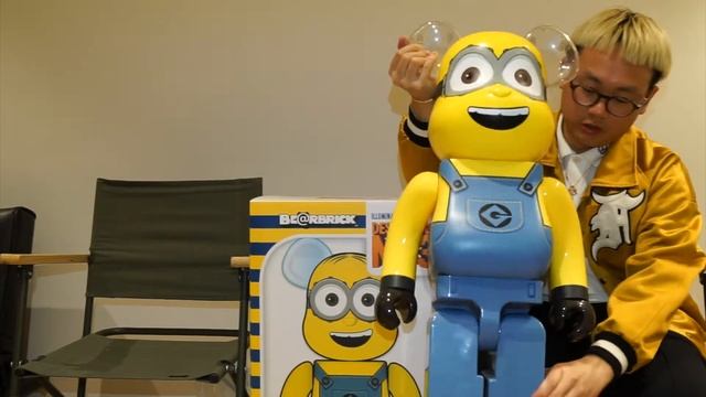 BEARBRICK DAVE 1000 UNBOXING IN SYDNEY смотреть онлайн