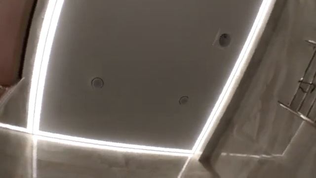 Натяжной потолок в ванную комнату смотреть онлайн