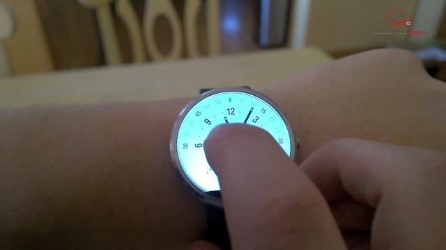 Moto 360 Smart Watch First Impressions смотреть онлайн