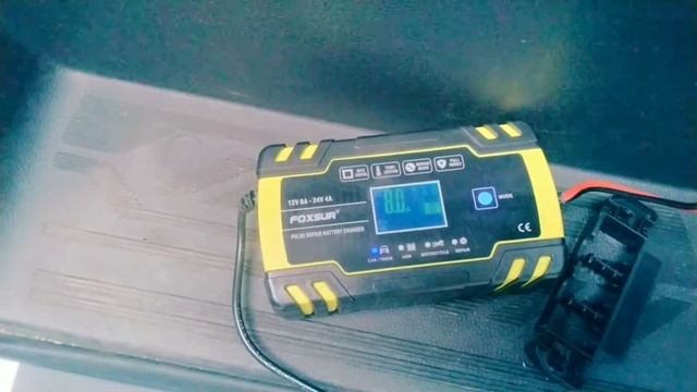 Ford Transit Batterie laden - ganz einfach! ?? Camper Ausbau Anleitung. Kastenwagen Ausbau Tipps смотреть онлайн