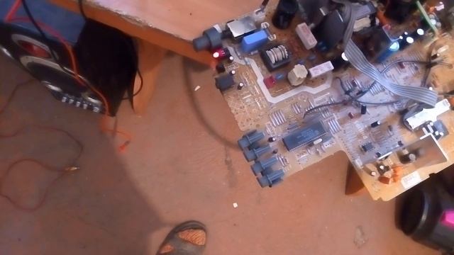 Ремонт кинескопного телевизора Philips смотреть онлайн