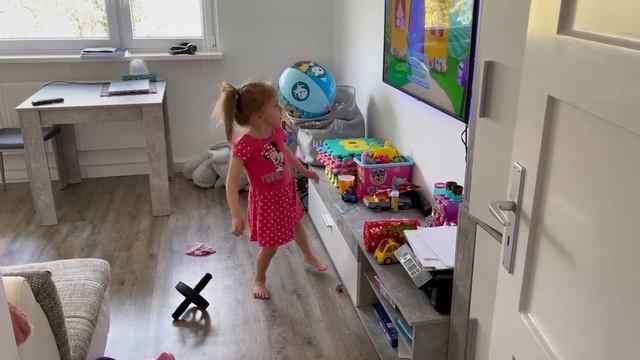 День Рождения ? Каринe 18 / торт / покупки / моя жизнь в Германии / влог смотреть онлайн