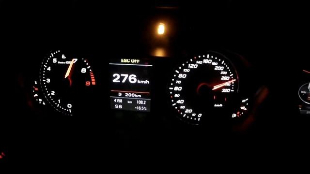 AUDI RS4 AVANT VS MERCEDES C63 смотреть онлайн