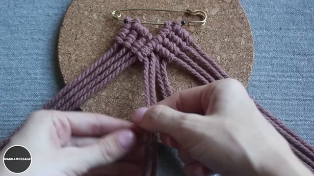 DIY: Tutorial Macrame Heart / Safety Pin Brooch with Cross Knot смотреть онлайн