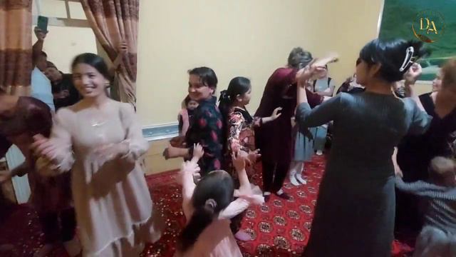 Jumagul ona 70 yoshingiz bilan! SHOVOT Uzbekiston смотреть онлайн
