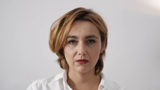 Супруг охладел к своей жене, она не понимала в чём причина, а когда открыла шкаф - слёзы покатились смотреть онлайн