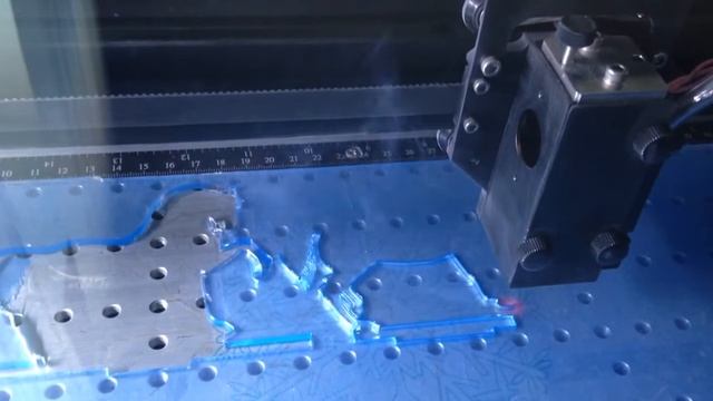 Резка оргстекла лазером 2. bprint.info смотреть онлайн