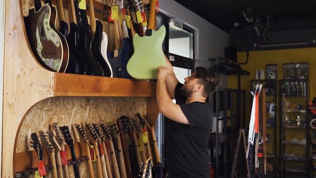 Откуда гитары? США, Япония, Корея, Европа / Guitar hunting / SKIFMUSIC.RU смотреть онлайн