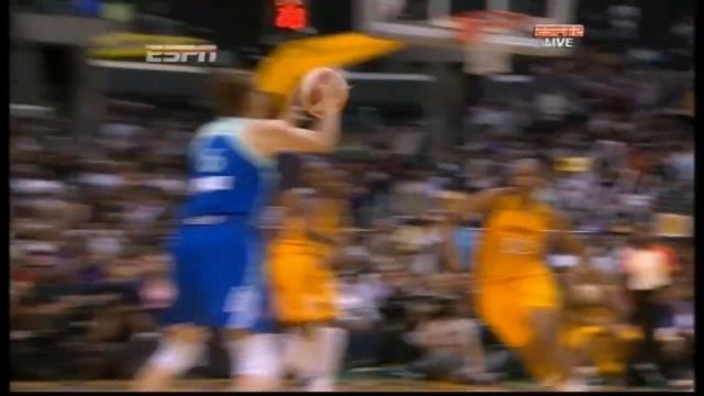 Jenna O'Hea takes down Tina Thompson смотреть онлайн