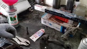 Почему клинят тормоза на Лексусе