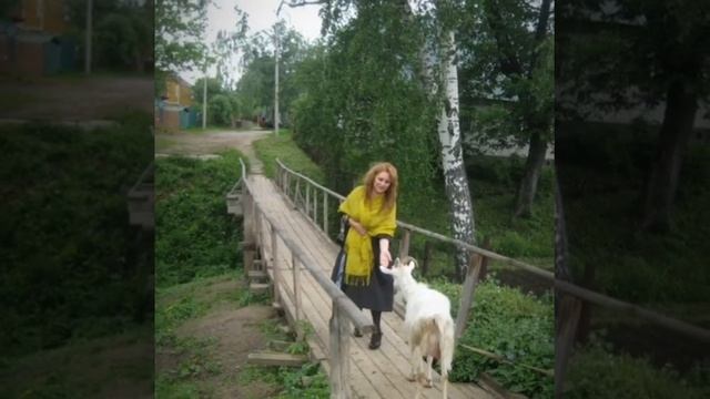 "Куда бежит коза?" Текст песенки Генриэтта Хасина. Мелодия и исполнение Ольга Павлова. смотреть онлайн