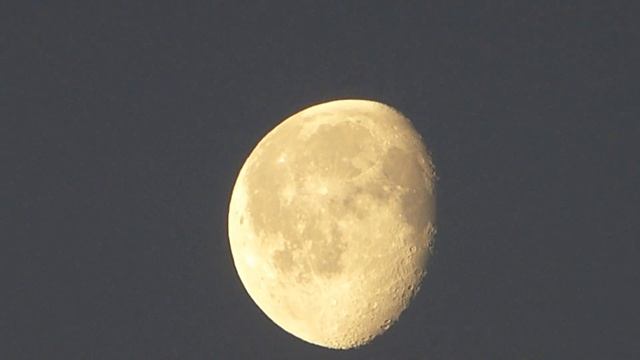 Moon zoom - Panasonic Lumix DMC-TZ60 digital camera смотреть онлайн