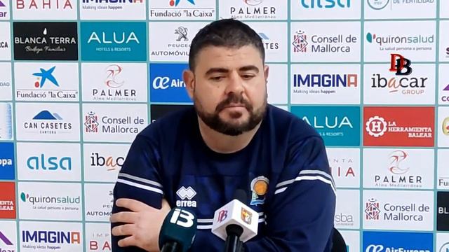 Rueda de prensa de Pau Tomás entrenador del Palmer Alma Mediterránea Palma смотреть онлайн