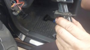 Замена рычага отпускания ручника на W203.