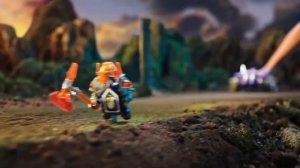 Lego Nexo Knights 2017 Clay’s Fighter Falcon vs  Three Brothers Commercial