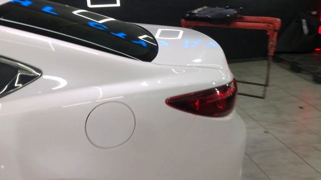 Mazda 6. Хорошая шумоизоляция дверей позволяет улучшить звучание даже заводской акустики. Шви SGM.