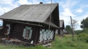 Уютная, тихая деревня в глубинке. Заброшенные дома. Бабушка Аксинья старейшая жительница деревни