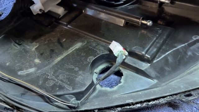 Kia Kia Ceed JD - ремонт дхо, замена линз, диодные Competizione 5k смотреть онлайн