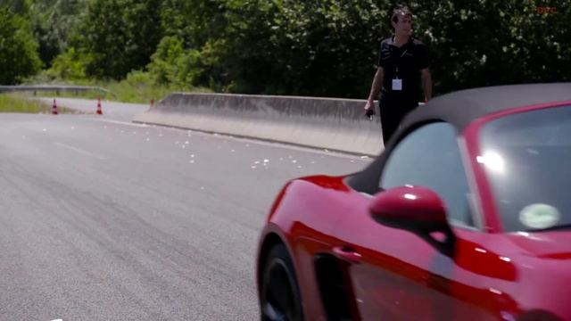 Porsche 911 GT2 RS 991 Cayman and Boxster 718 GTS Launch Control смотреть онлайн
